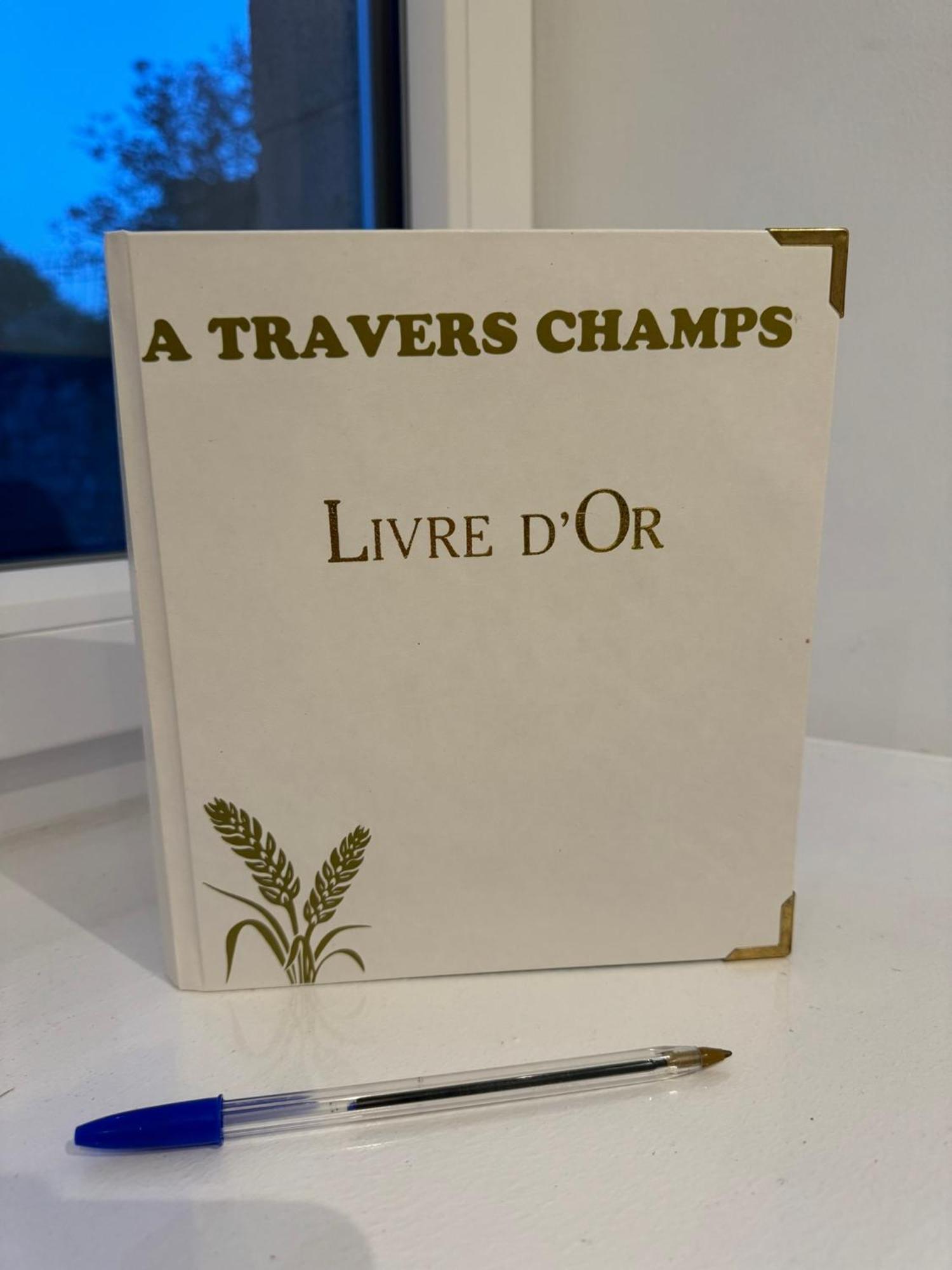 Gite A Travers Champs Colombieres Exteriér fotografie